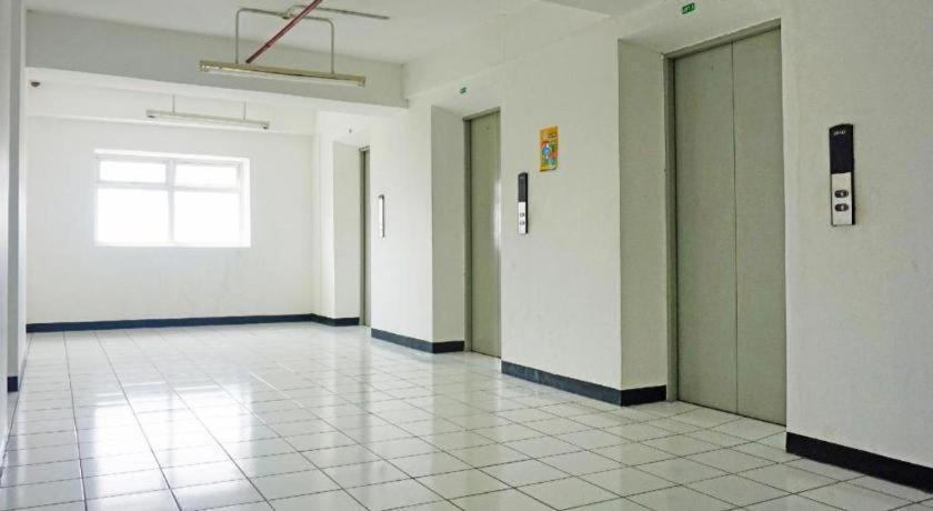 Oyo 91593 San San Rooms Apartment Gunung Putri Square Gunungputri Zewnętrze zdjęcie